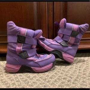 Used pink/ purple big girl boots sz 4m
